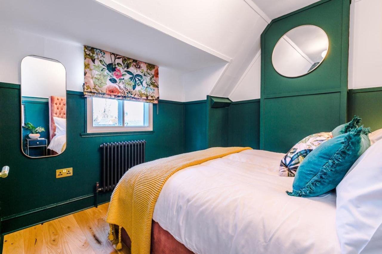 Spectacular In By Casa By Grace, Idyllic Location, Perfect For Large Groups, Pet Friendly, Sleeps 7-9! *