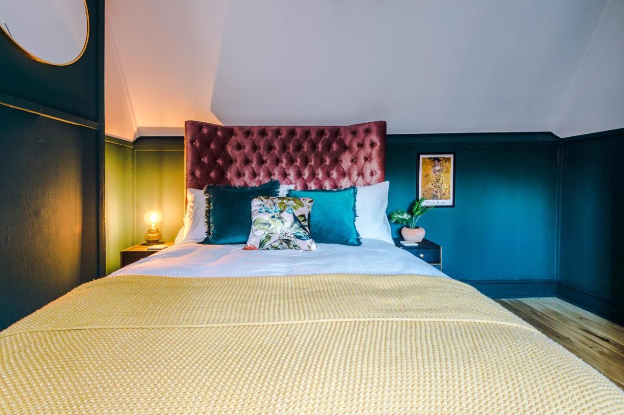 Stunning In By Casa By Grace, Idyllic Location, Perfect For Large Groups, Pet Friendly, Sleeps 7-9! *