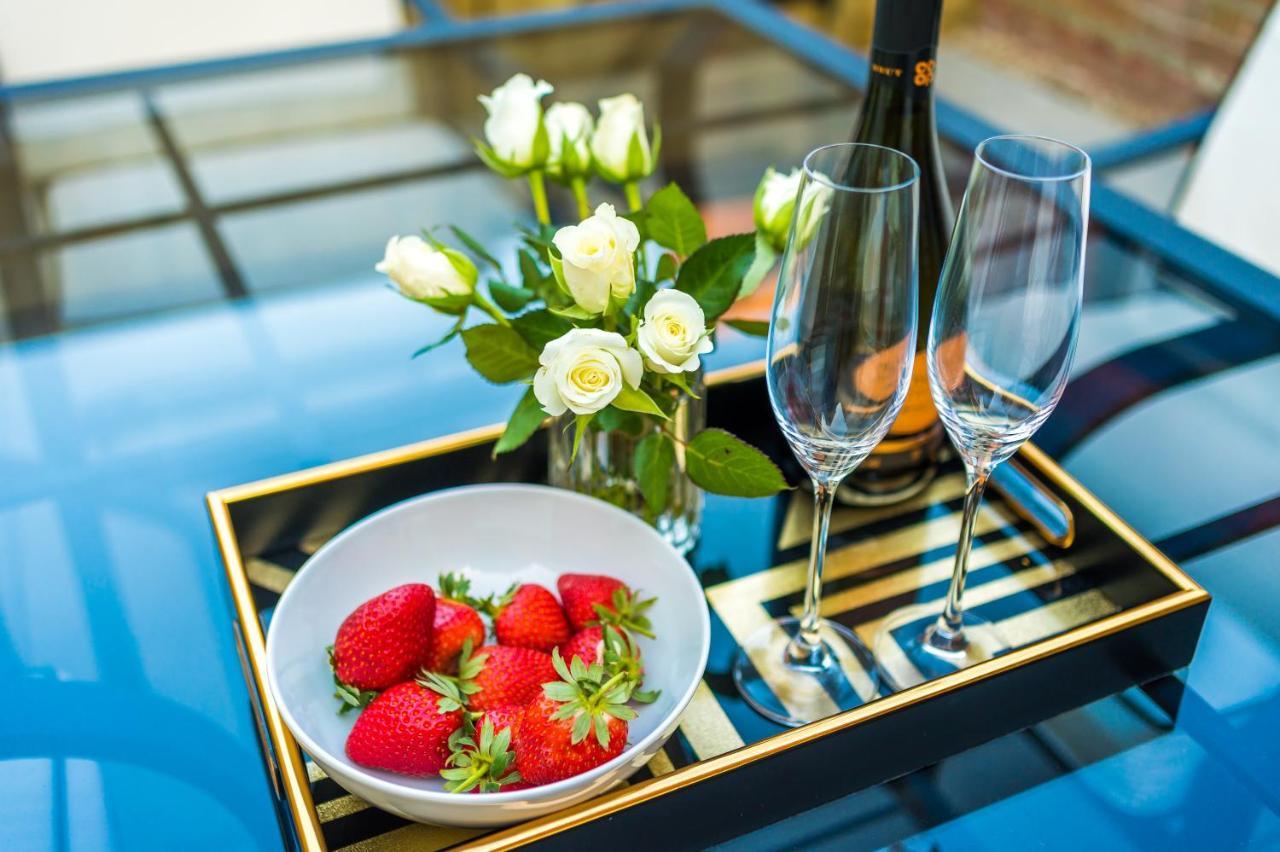 Exquisite In By Casa By Grace, Near Legoland, Perfect For Large Groups, Pet Friendly, Free Parking, Sleeps 7-9!