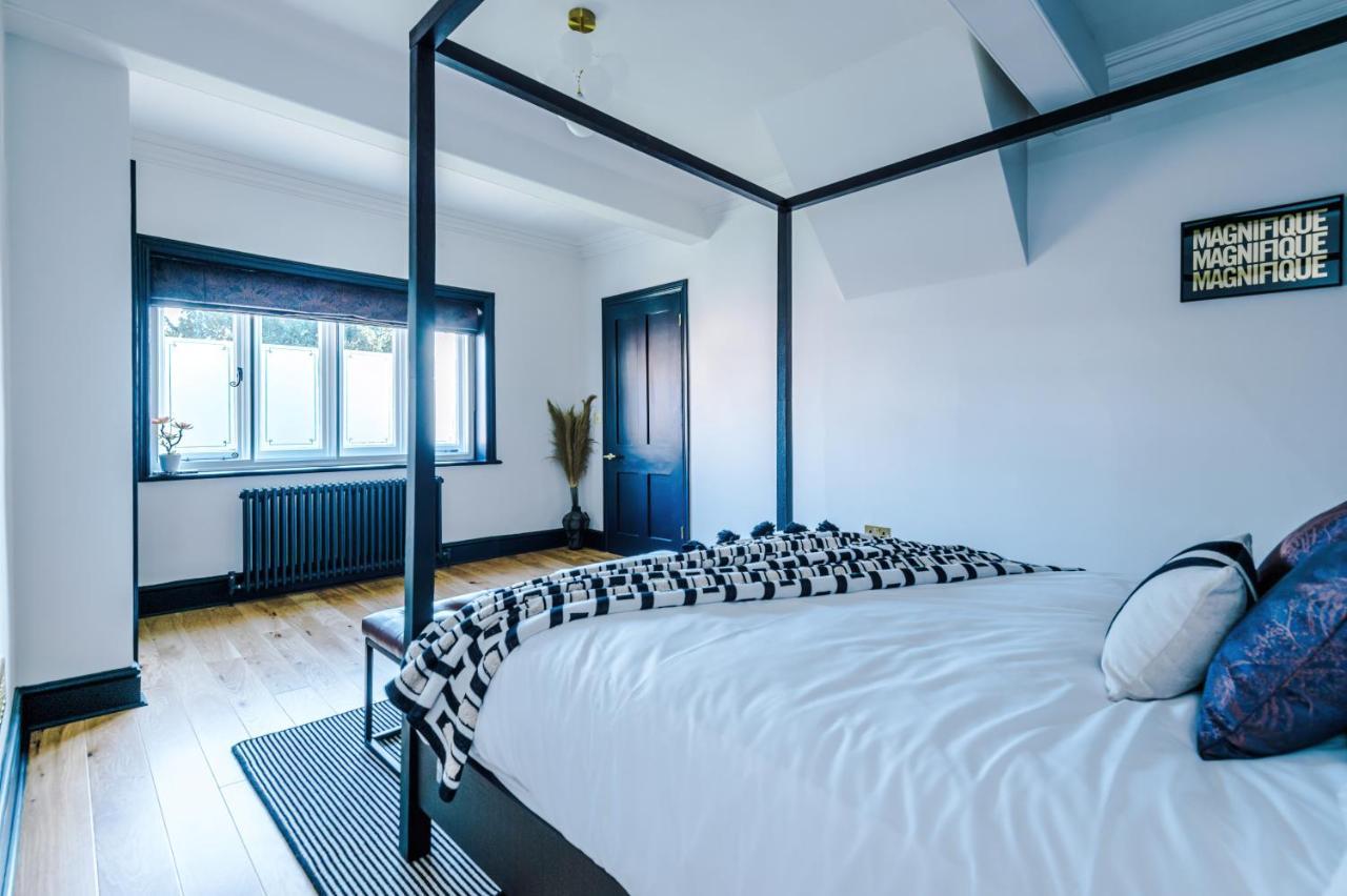 Exquisite In By Casa By Grace, Near Legoland, Perfect For Large Groups, Pet Friendly, Free Parking, Sleeps 7-9! *
